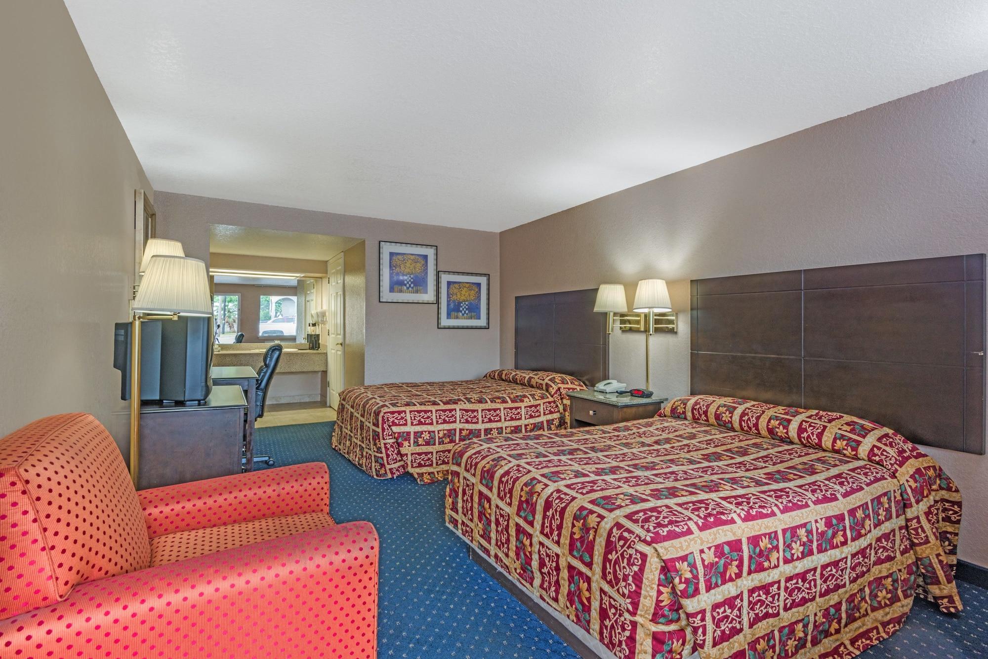 Motel Super 8 By Wyndham San Antonio Pearl District Downtown Exterior foto