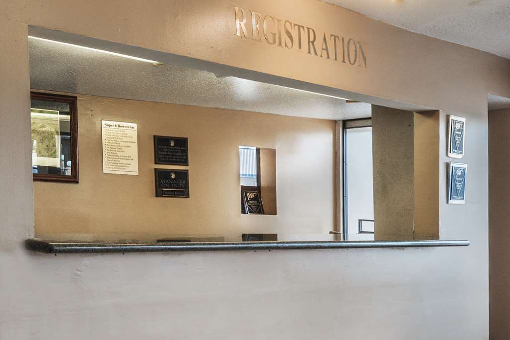 Motel Super 8 By Wyndham San Antonio Pearl District Downtown Interior foto