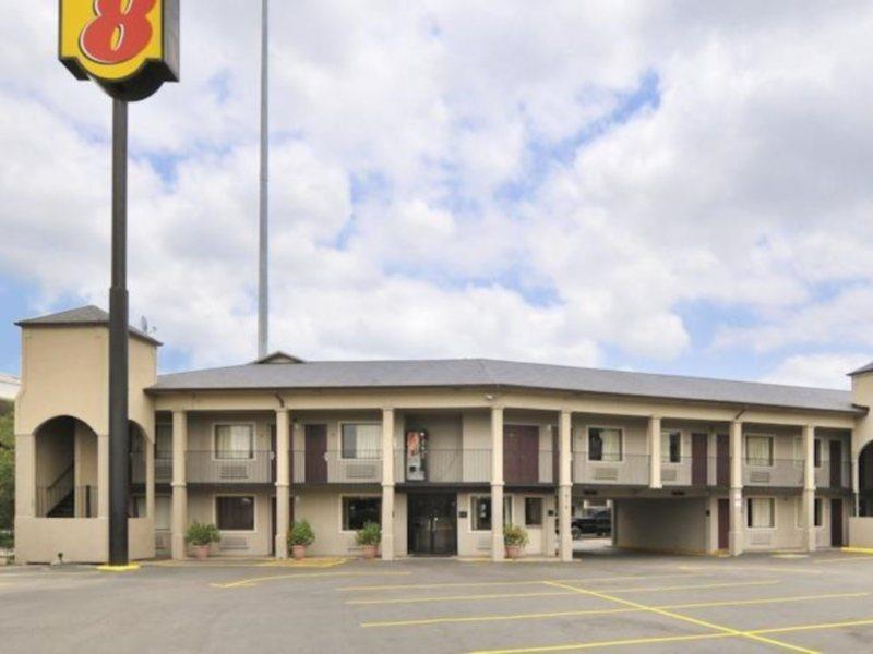 Motel Super 8 By Wyndham San Antonio Pearl District Downtown Exterior foto